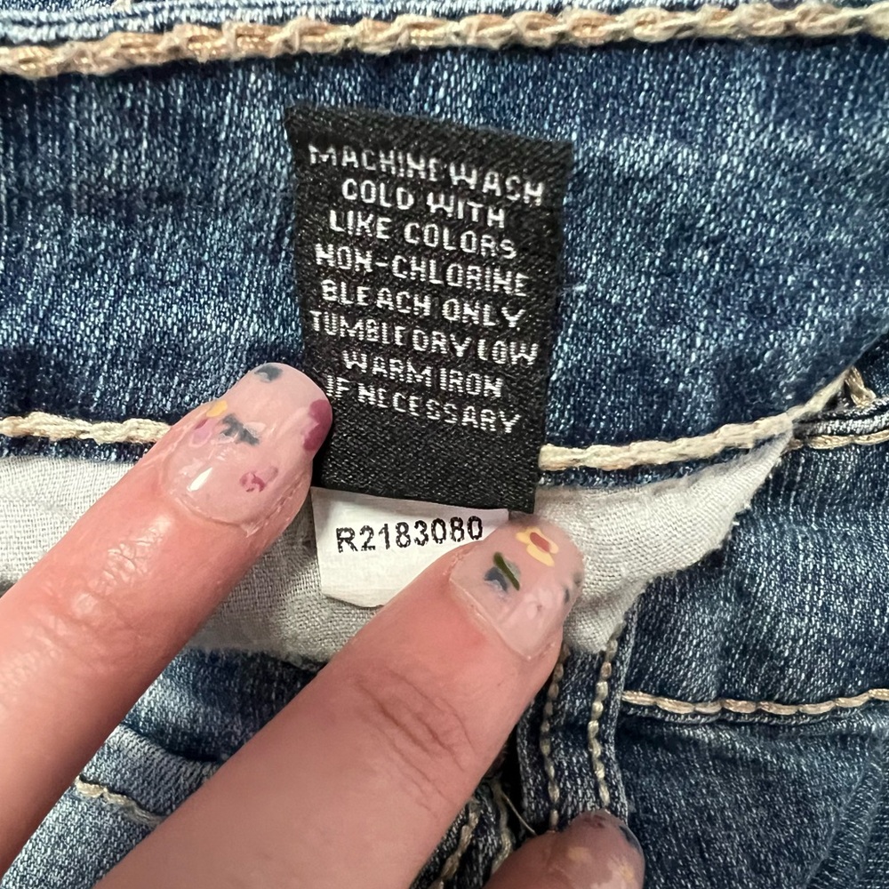 Rue21 Denim Cutoff Shorts - size 5/6 - Picture 6 of 6